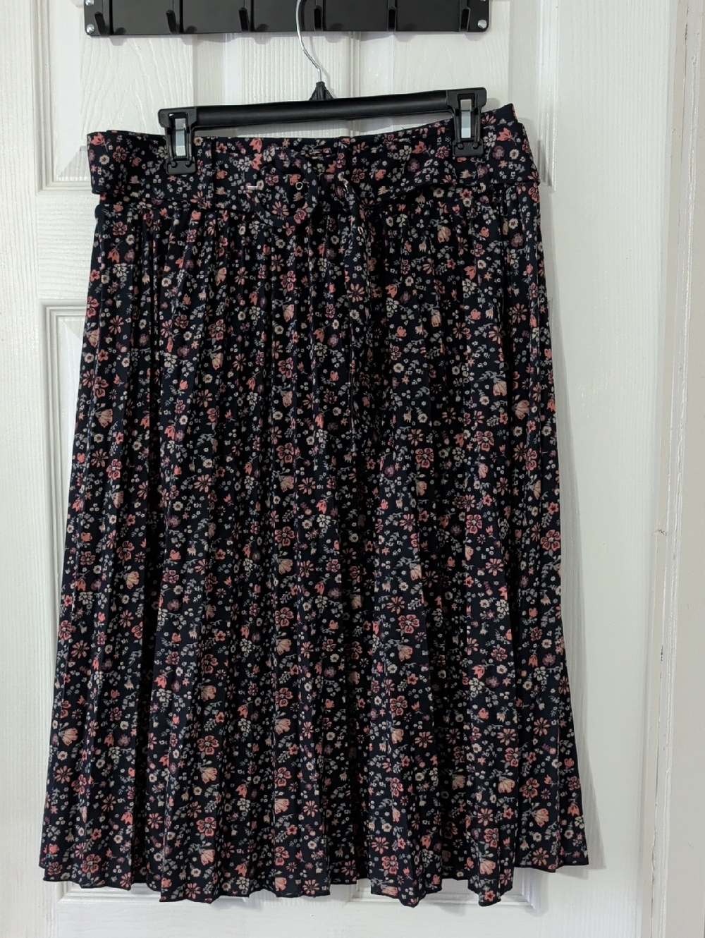 Pleated Floral Midi Skirt - Navy with Pink Floral